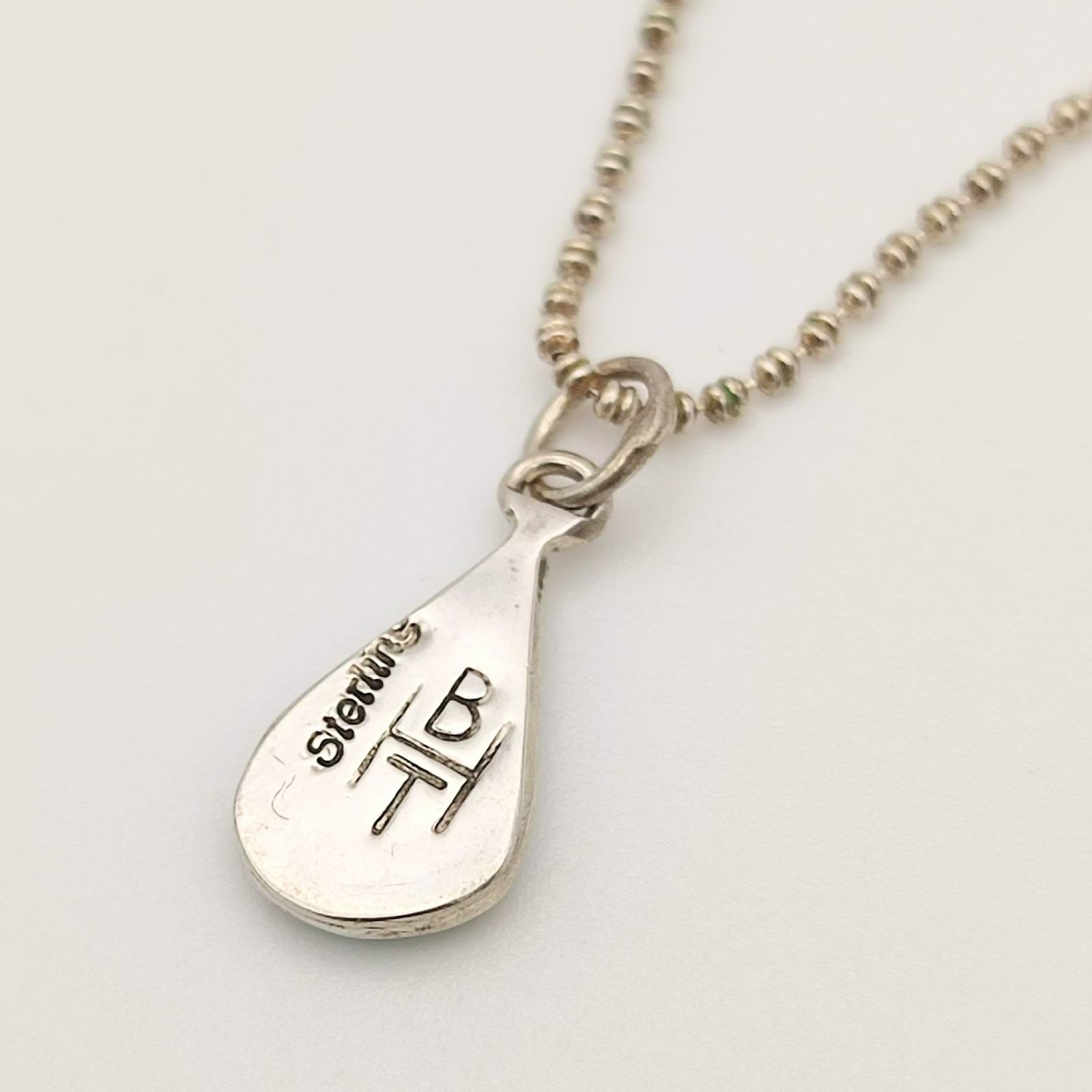 インディアンジュエリー　ターコイズ シルバーペンダント 925刻印 美品】インディアンジュエリー ターコイズネックレス BHT刻印