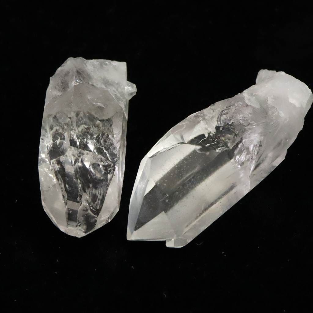 山梨県乙女鉱山産 右と左 水晶 セット 18.3g 【榎本通商24896】 - メルカリ
