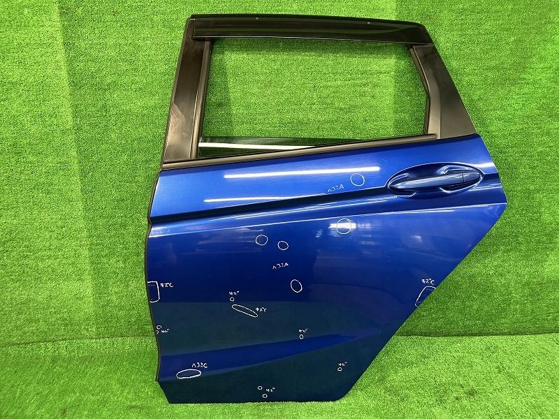 フィット GK4 左リアドア 13G Fパッケージ 4WD アサヒ M2L3