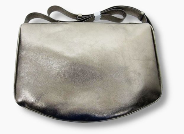 □ 【1点限り】【即完売カラー】【新品】ear イアパピヨネ スワロー