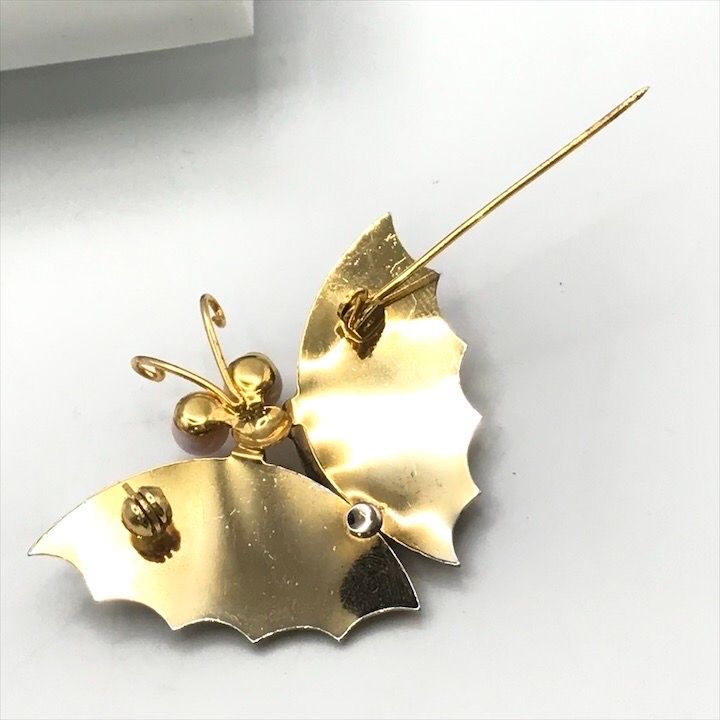 本真珠　蝶　ブローチ 良品 本真珠 パール 蝶 マーブル ブローチ ゴールド レディース
