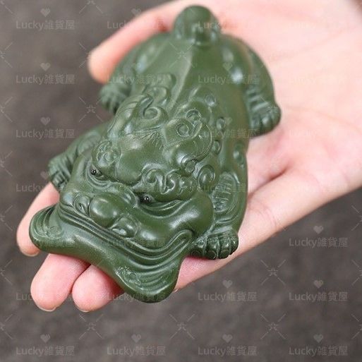 貔貅 ヒキュウ 翡翠色 置物 紫砂 グリーン 緑 オブジェ 厄除け