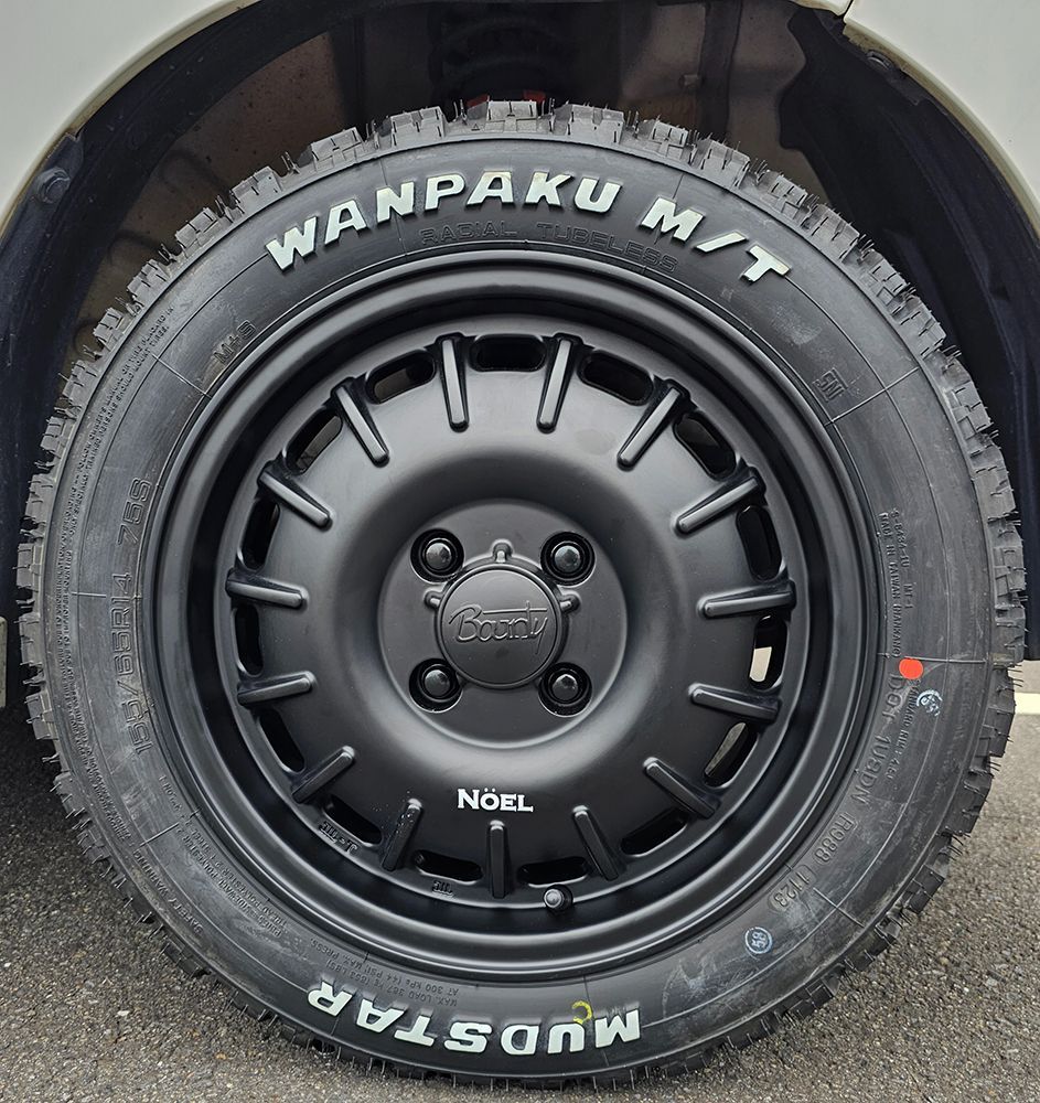 アトレー ハイゼット エヴリィ 軽トラ 軽バン 新発売 Noel MUDSTAR WANPAKU MT 155/65R14 14インチタイヤホイールセット  ホワイトレター バウンティコレクション - メルカリ