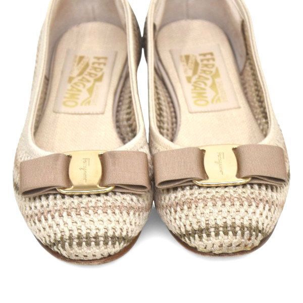 フラットシューズ