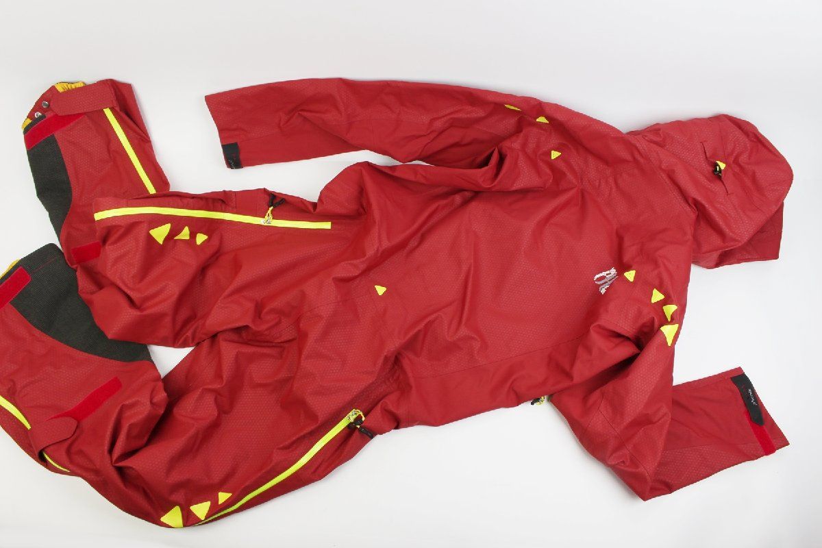 メンズ スキーウェア ワンピース フェニックス Black Powder 3L One-piece Oサイズ 身長180cm ダークレッド R2312-044 メンズ スキーウェア ワンピース フェニックス Black Powder 3L