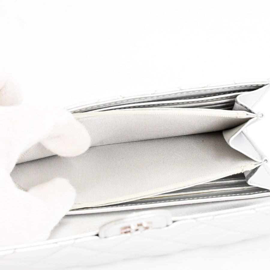 クラシックロングフラップウォレット A80758