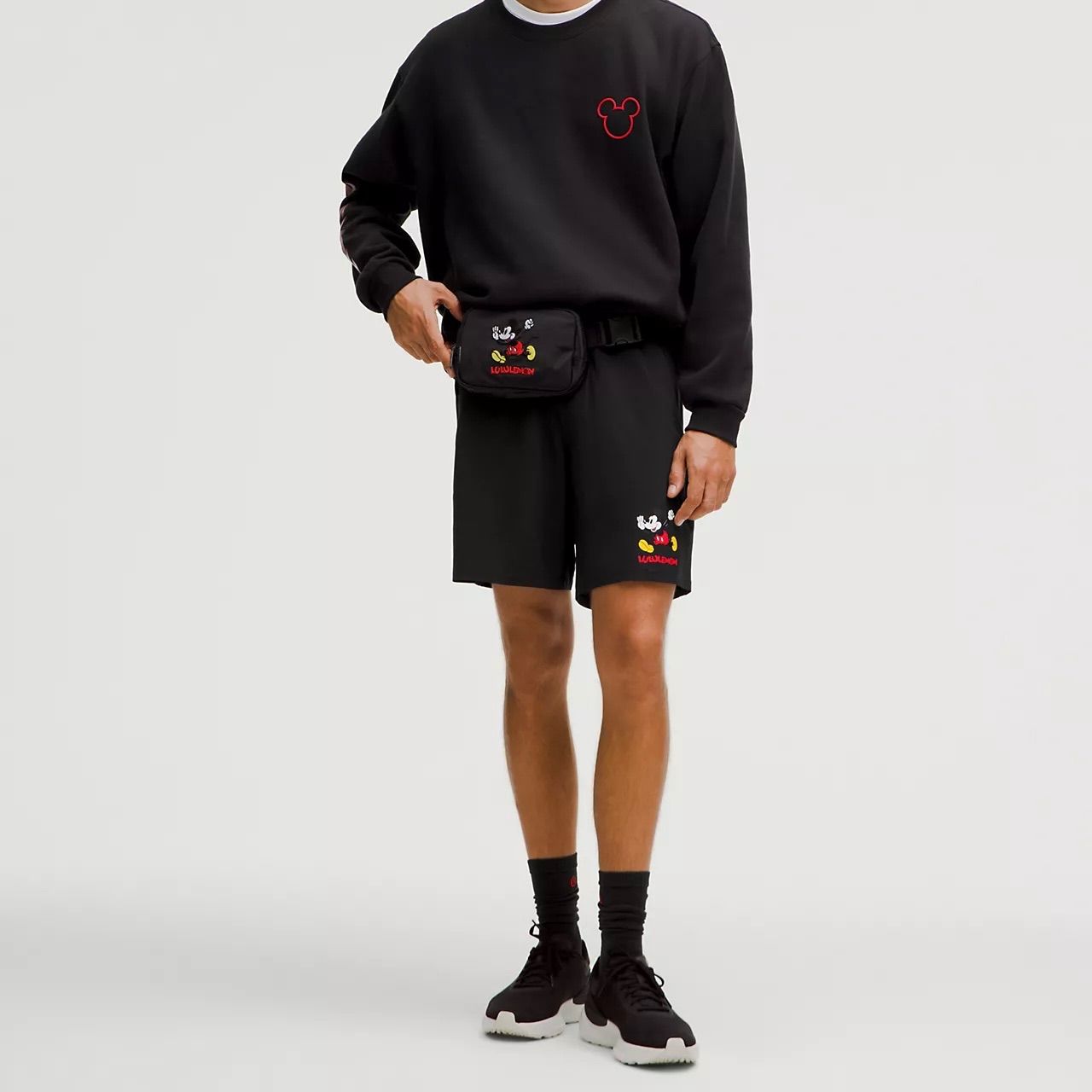 新品☆ディズニー×ルルレモン ベルトバッグ 1L ミッキー ウエスト