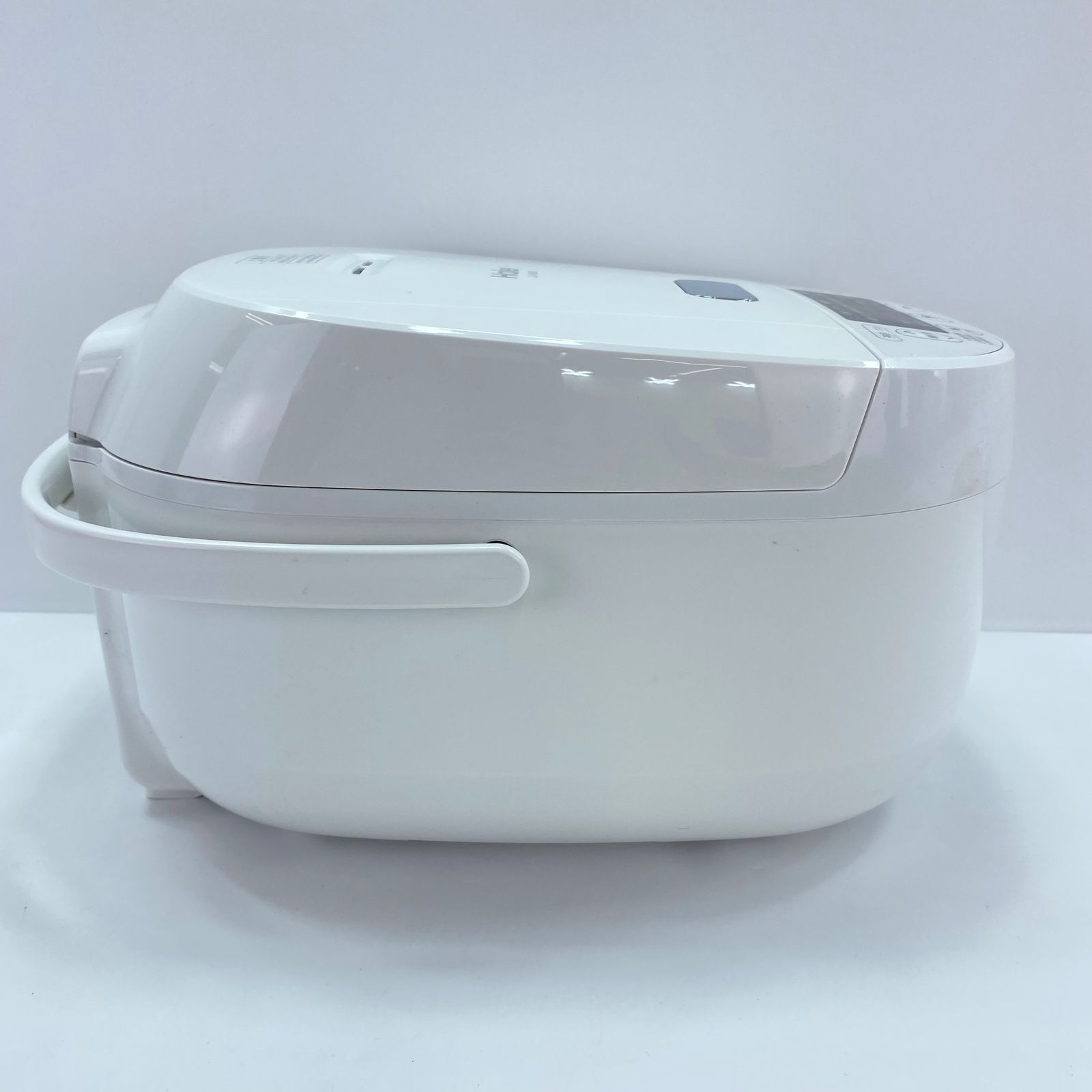 Rimi さま専用出品 新品未使用　Haier JJ-M56B 5.5合 ハイアール(Haier) JJ-M56B（W）ホワイト 5.5合炊きマイコンジャー炊飯