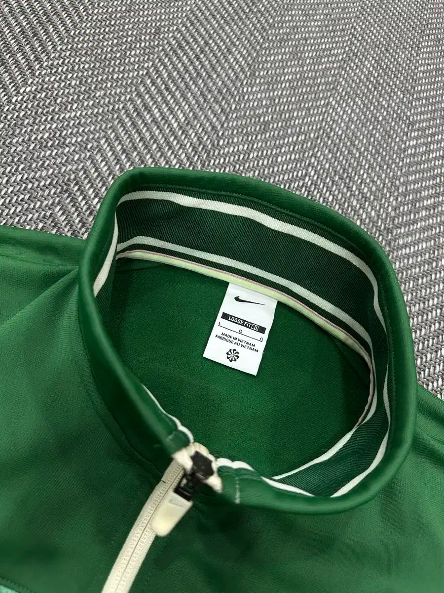 コートヘリテイジ ジャージ