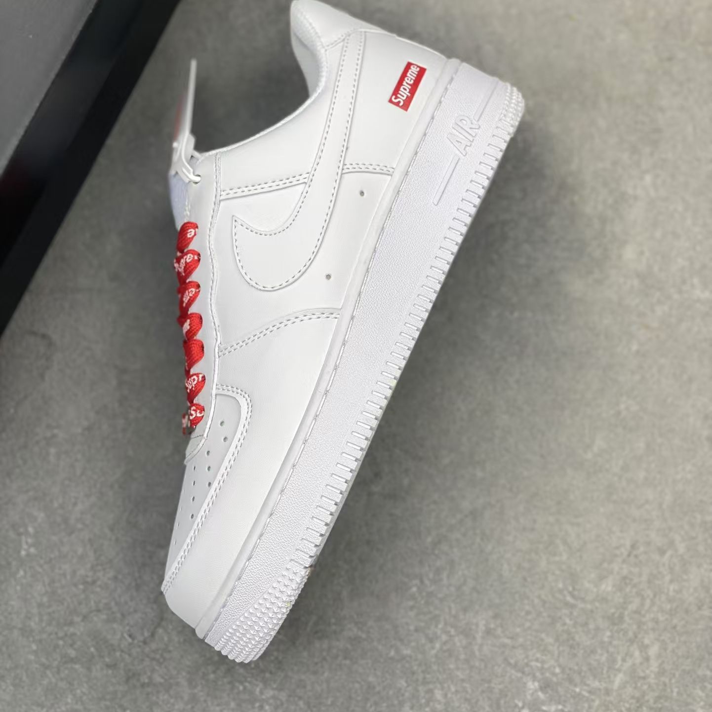 新品 Supreme x NIKE Air Force 1 Low CU9225-100 ナイキ スニーカー  男女兼用