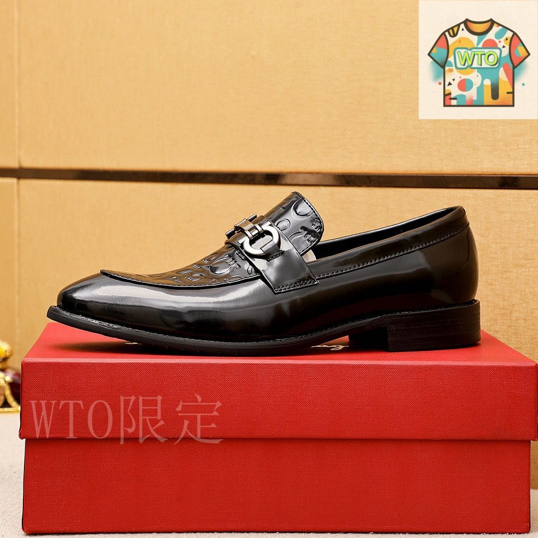 FERRAGAMO レザー 靴　美品 ☆Salvatore Ferragamo☆ブラックレザーローファー☆正規品