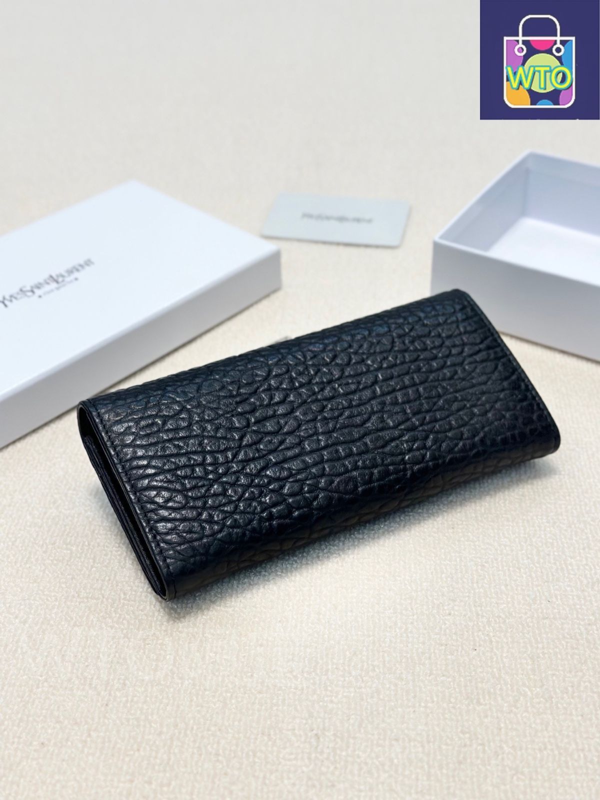 ヴィンテージ　イヴサンローラン　エンボス加工　美品 今日特価】Yves Saint Laurent イヴ・サンローラン クラシック