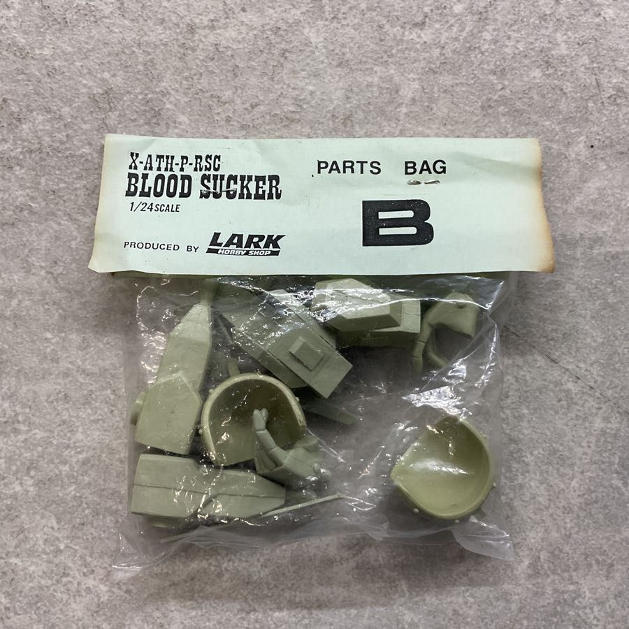 LARK ブラッドサッカー 1/24 装甲騎兵ボトムズ BLOOD SUCKER ガレージ 