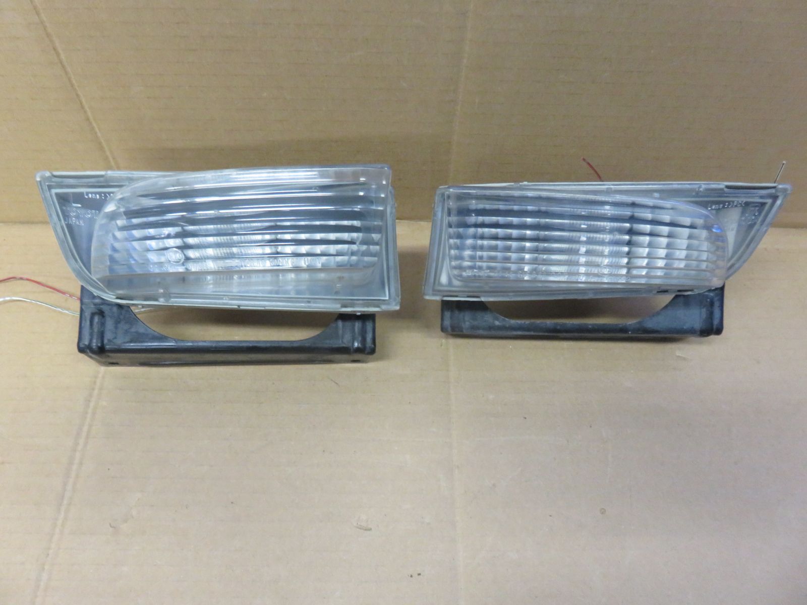 STD3982 トヨタ ソアラ レクサス SC430 /UZZ40 前期/リアバンパー フォグランプ 左右セット/純正 KOITO 24-44/バンパーライト