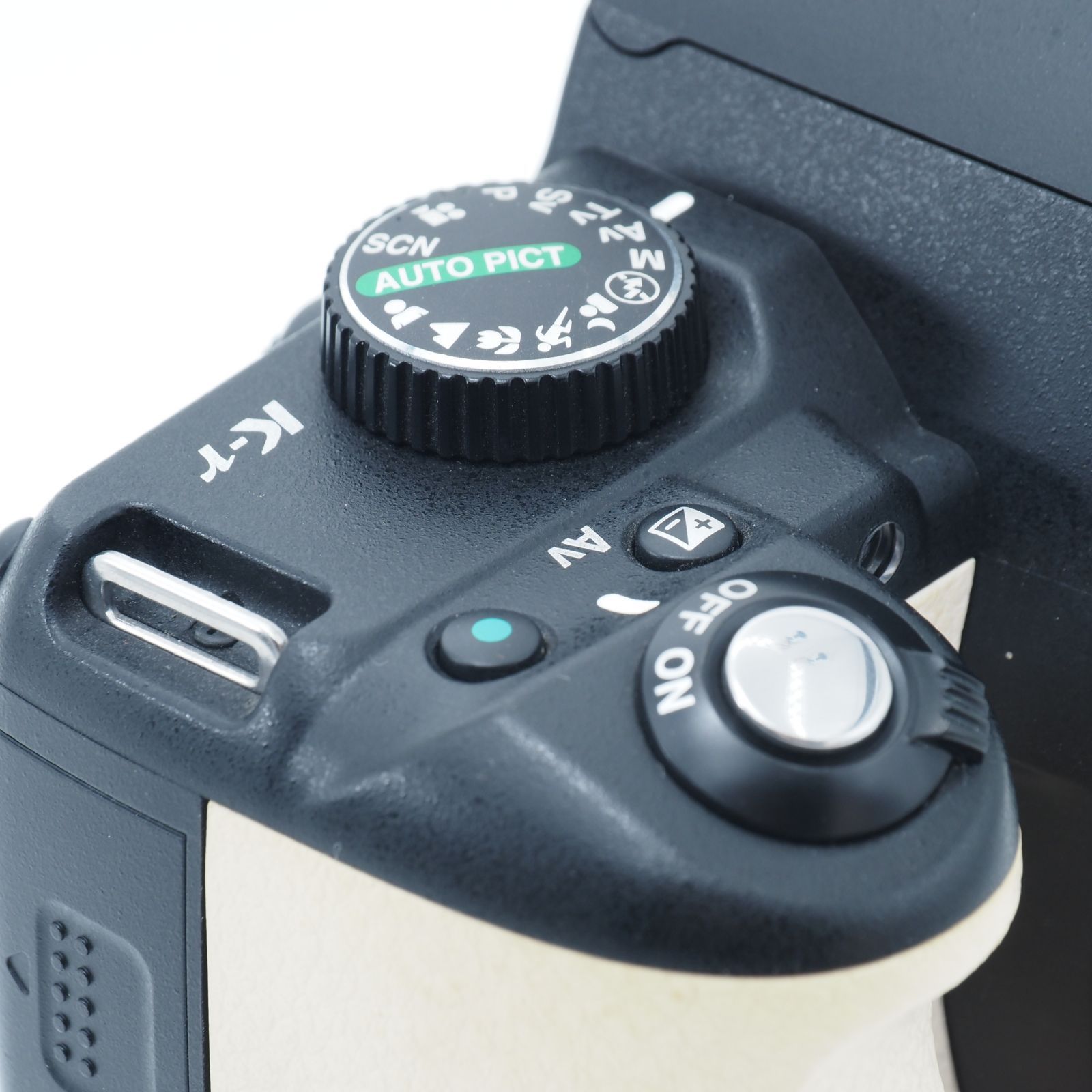 101312☆ほぼ新☆PENTAX デジタル一眼レフカメラ K-r ボディ ホワイト