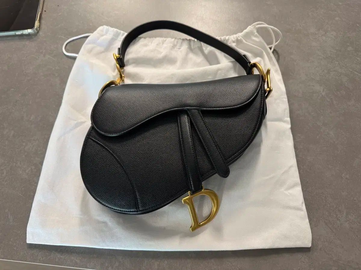 ディオール サドルバッグ ミディアム カーフスキン 正規品 状態良し