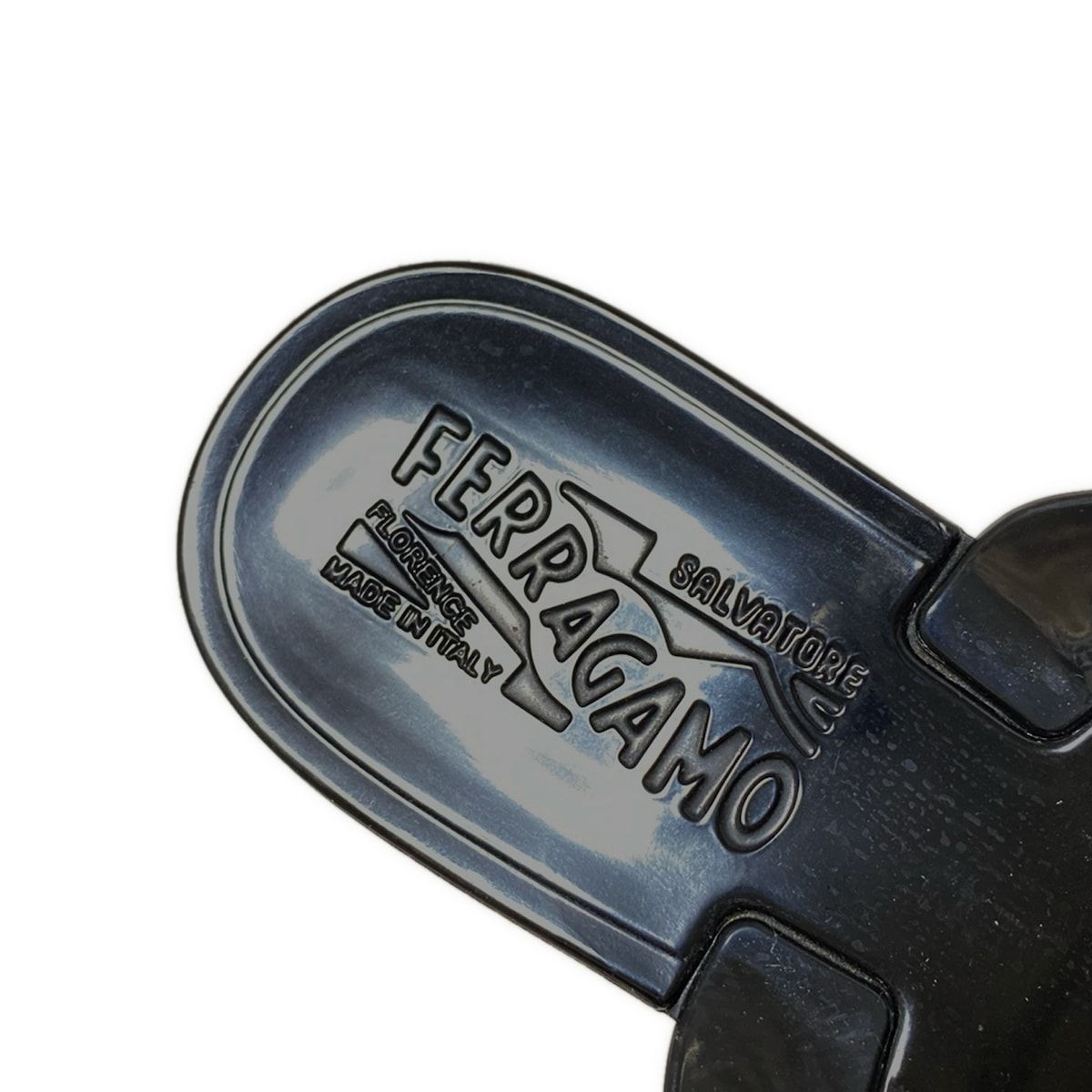 Ferragamo ブラックビーチサンダル リボン付き FERRAGAMO/SalvatoreFerragamo(サルバトーレフェラガモ) ビーチ