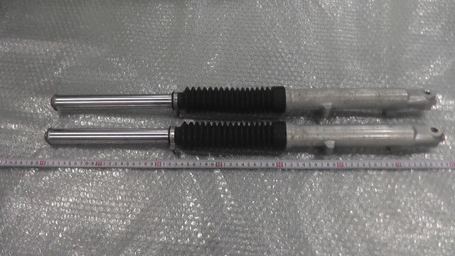 ウルフ50 WOLF SA11A の フロントフォーク 1758683188