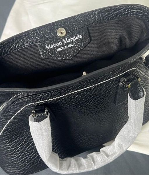 新品 メゾンマルジェラ 5AC マイクロ ミニ バッグ ブラック 美品即購入大歓迎です