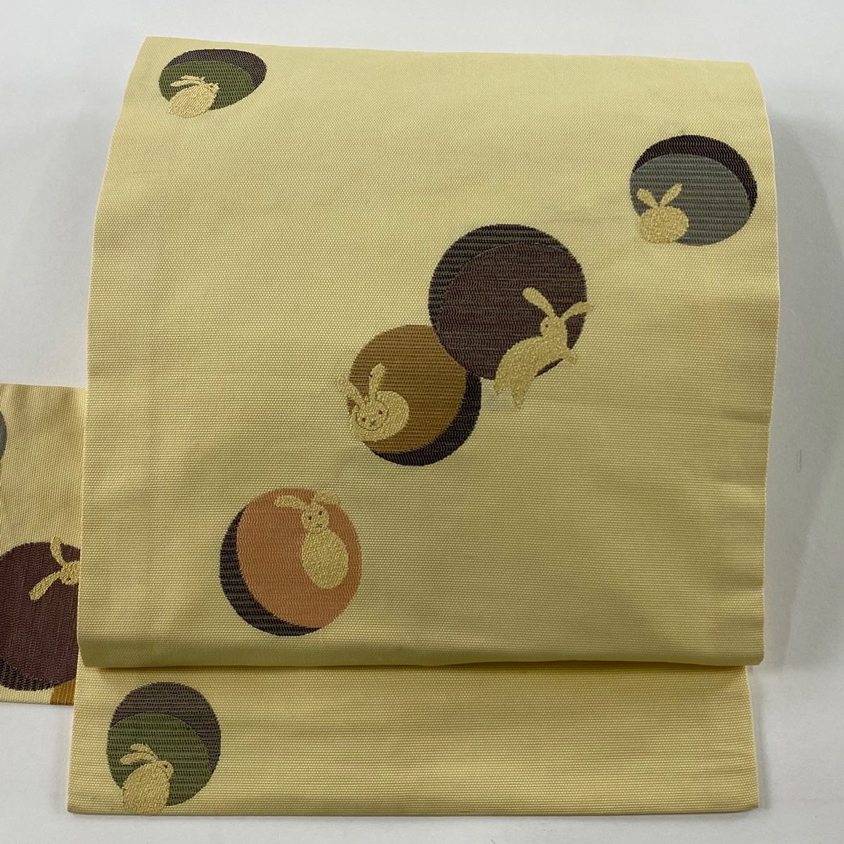 名古屋帯 秀品 草木染 うさぎ 月 薄黄 正絹