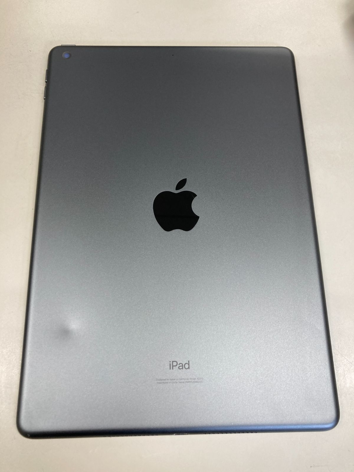 美品 Apple iPad(第8世代) WiFi 128GB スペースグレイ 美品 Apple iPad(第8世代) WiFi 128GB スペースグレイ