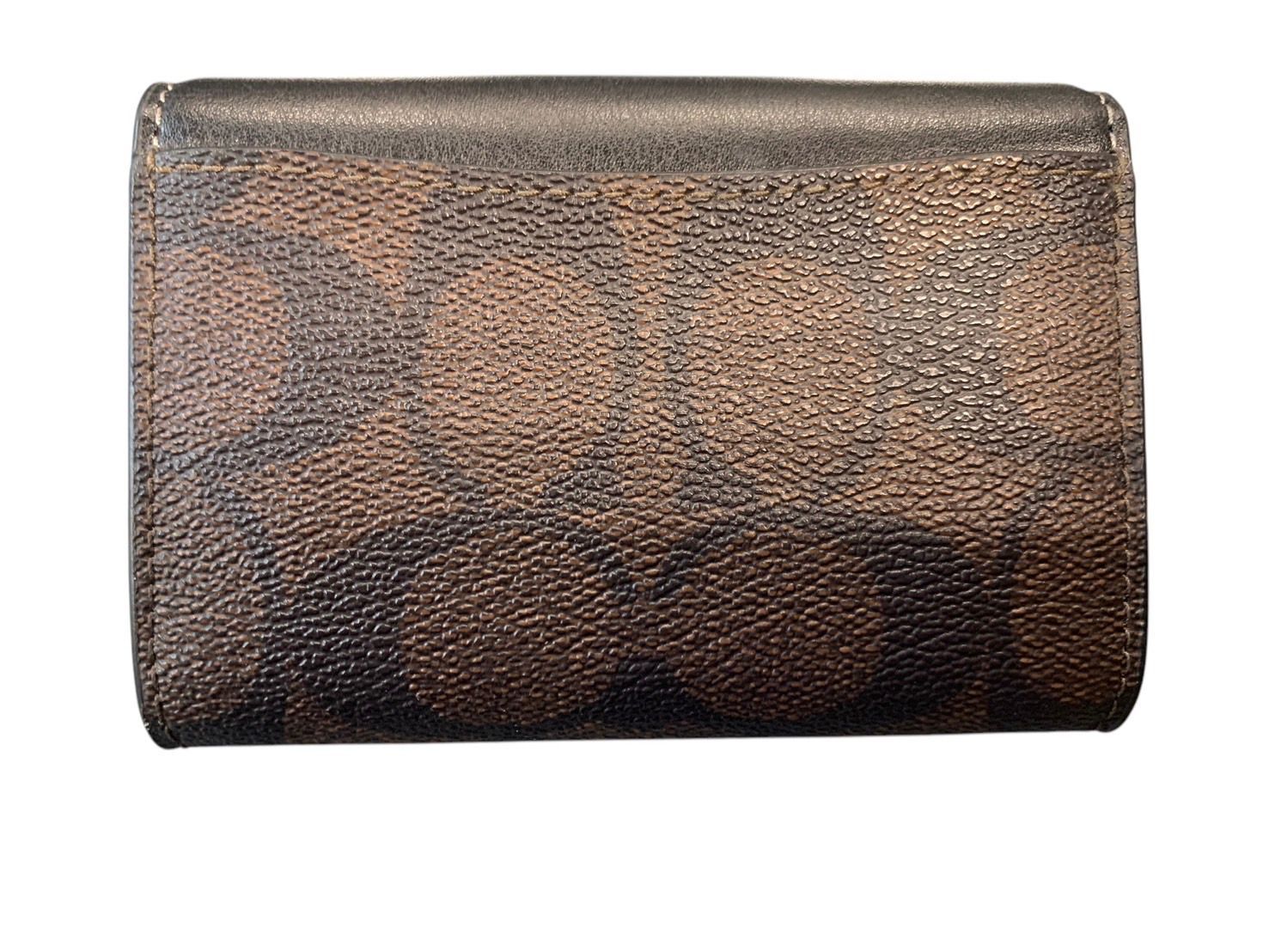 COACH 大人気！！ フラップ カードケース シグネチャー チョーク 新品