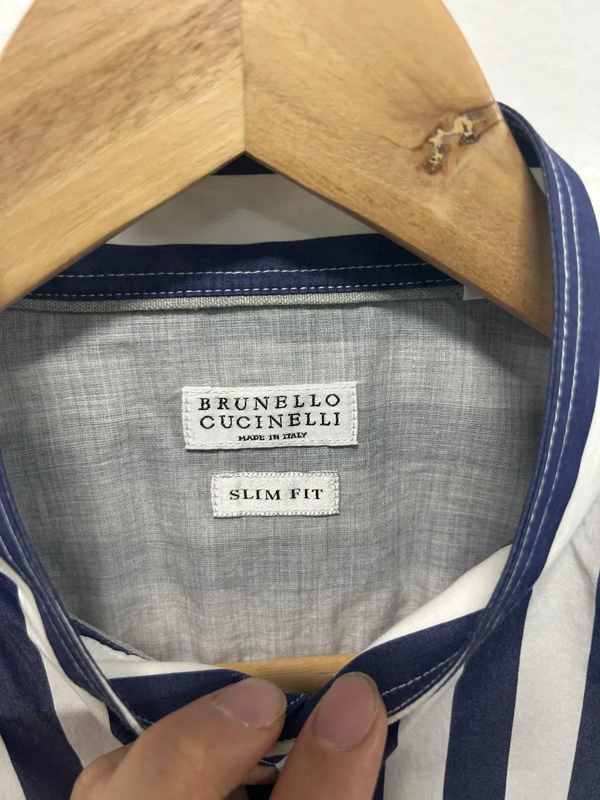 L ブルネロ BRUNELLO CUCINELLI(ブルネロクチネリ) ストライプ