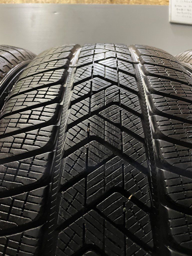 PIRELLI SCORPION WINTER 255/55R20 20インチ スタッドレス 4本 バリ溝