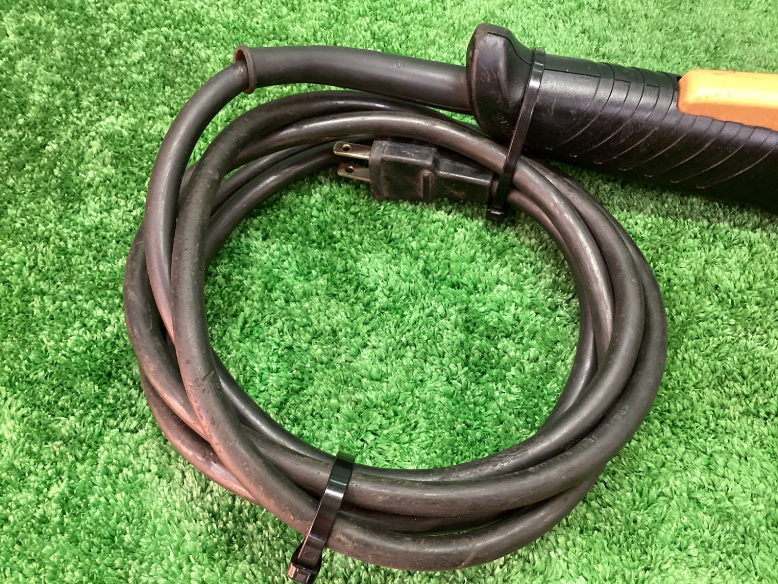 電子ディスクグラインダー GA7011C