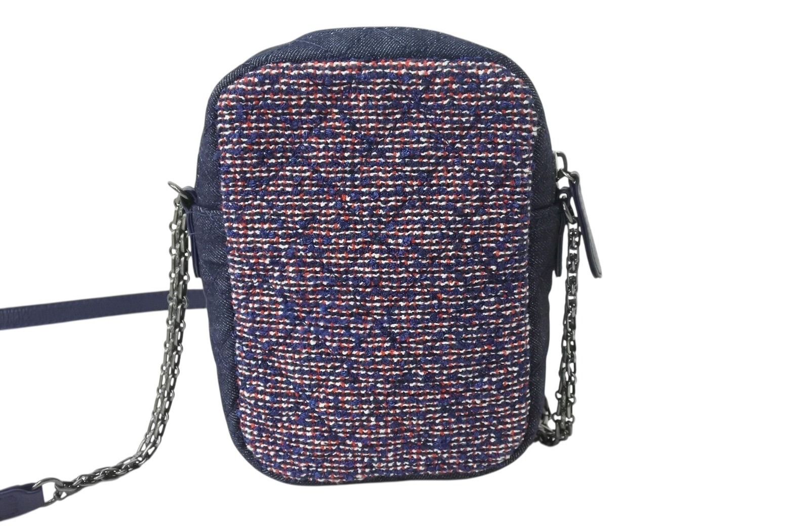 極美品 CHANEL シャネル ショルダーバッグ 2.55 ブルー レッド デニム ツイード レザー 22番台 ブラック金具 中古 4b001143 CHANEL - 極美品 CHANEL シャネル ショルダーバッグ 2.55 ブルー