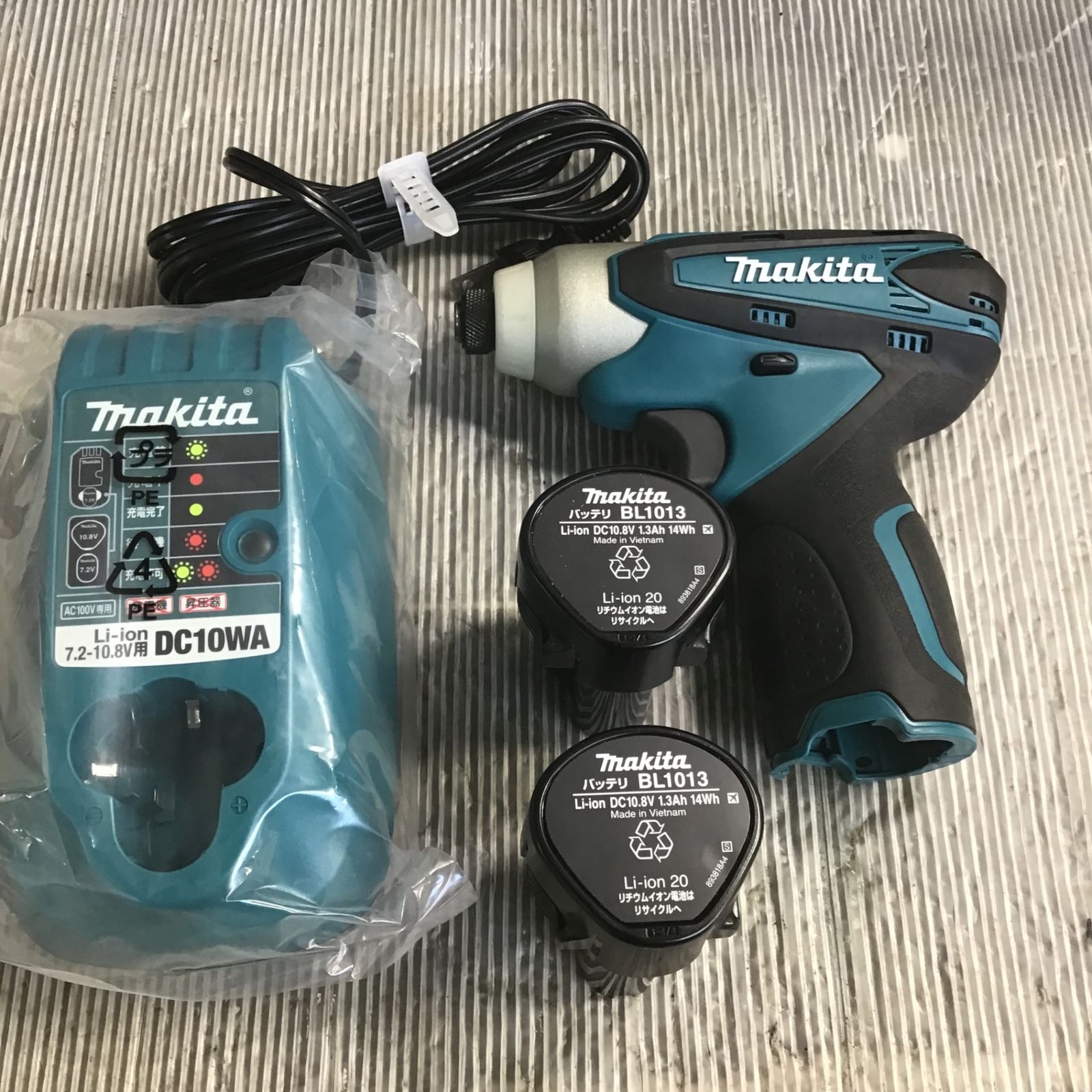マキタ TD090DWSPW インパクトドライバー【リライズ野田愛宕店】【店頭取引限定】【中古】管理番号：2400010106545 - その他