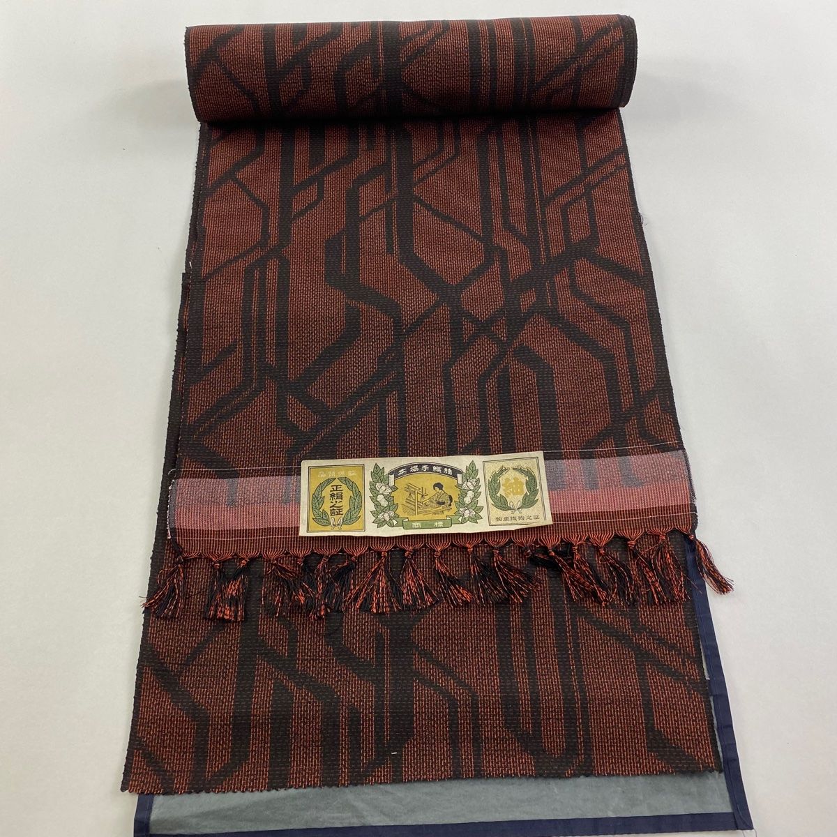 反物 秀品 紬 証紙 幾何学模様 赤茶 正絹