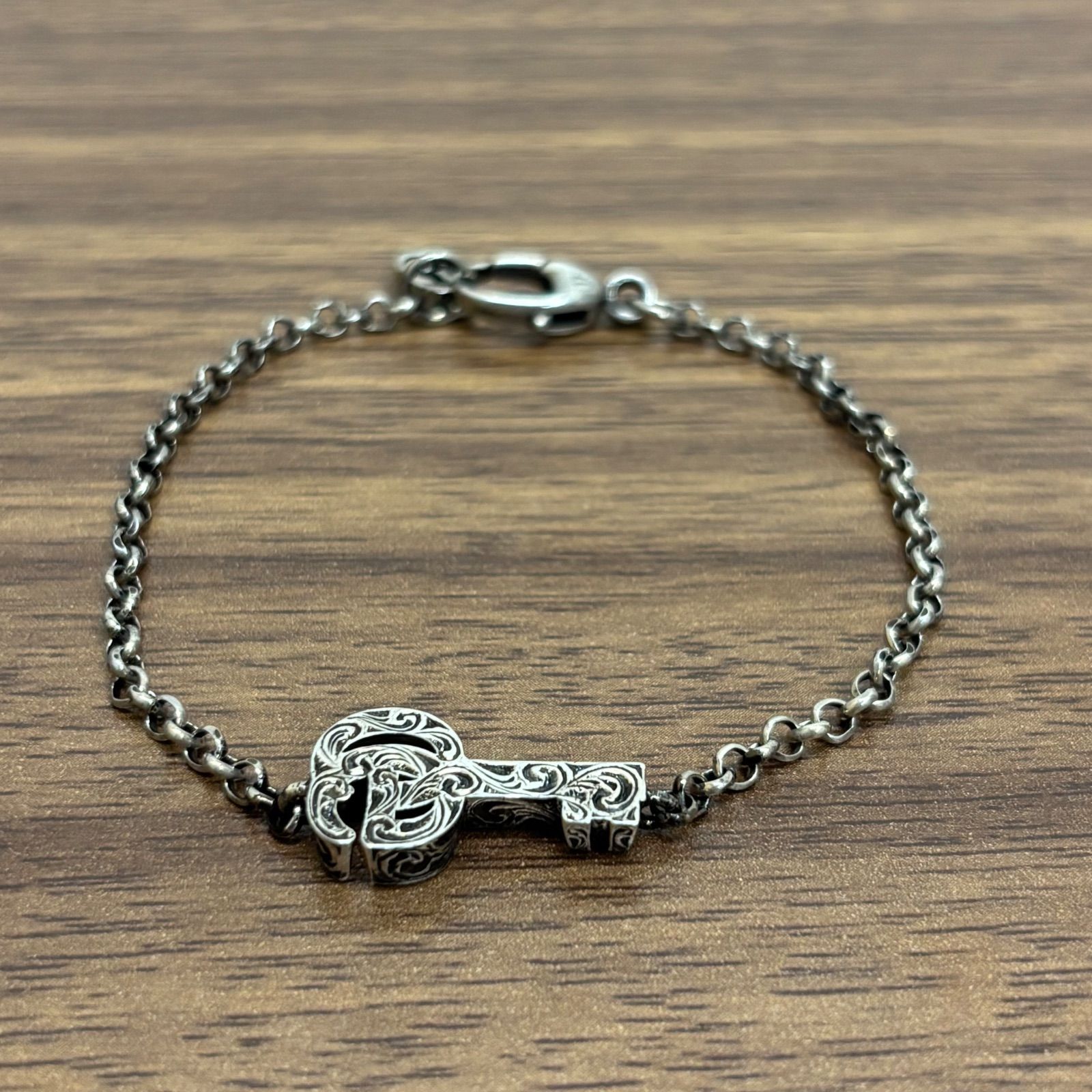 【正規品】GUCCI シルバー ダブルG キー ブレスレット#17 正規品】GUCCI シルバー ダブルG キー ブレスレット#17