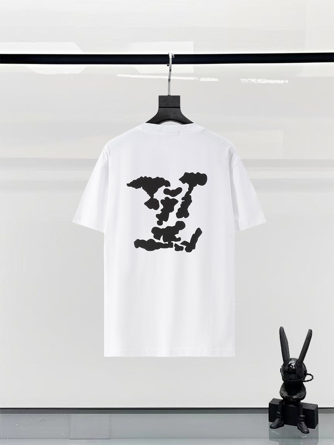 【レトロプリントが可愛い♪】Louis Vuitton★Tシャツ 本日限定特価】Louis Vuitton スター＆テキストプリントTシャツ
