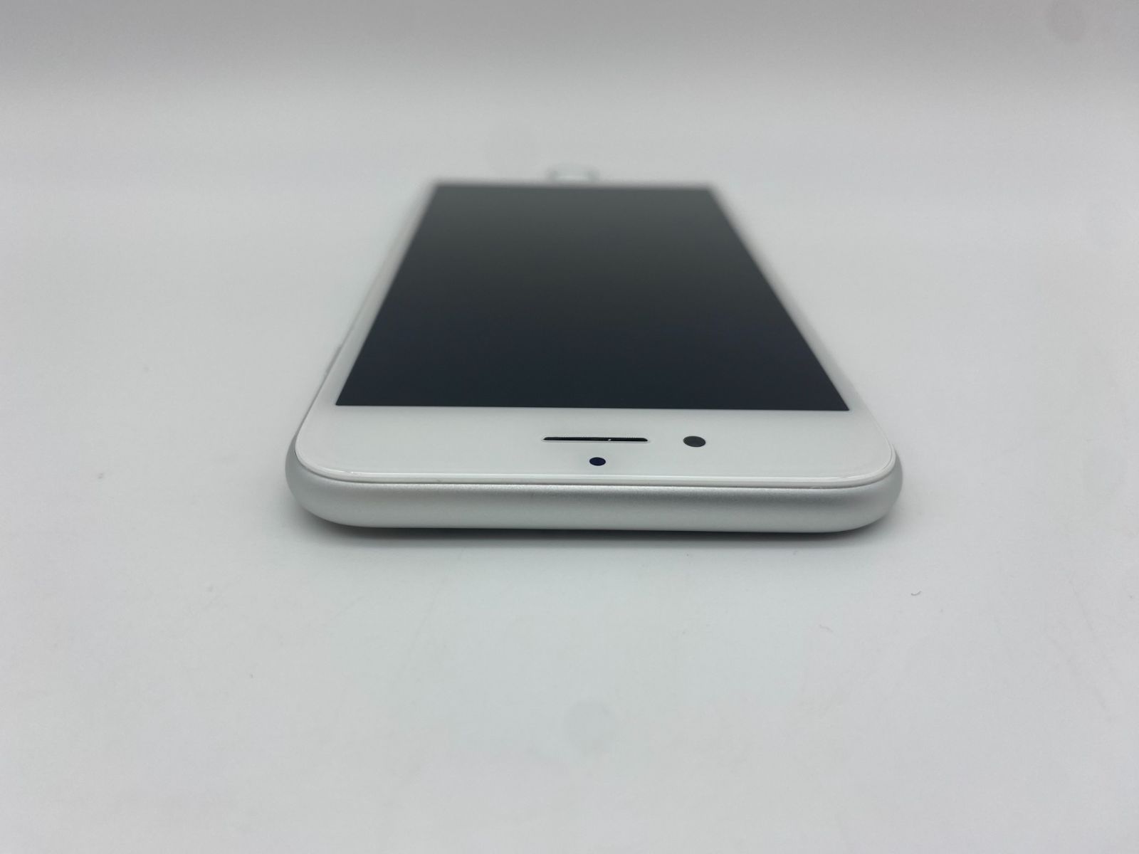 Iphone7 32GB シルバーSIMフリーバッテリー90％美品 iPhone 7 バッテリー90%以上 iPhone7 32GB シルバー SIMフリー