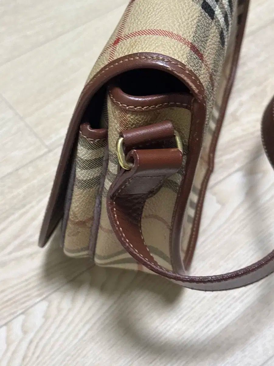 Burberry バーバリー