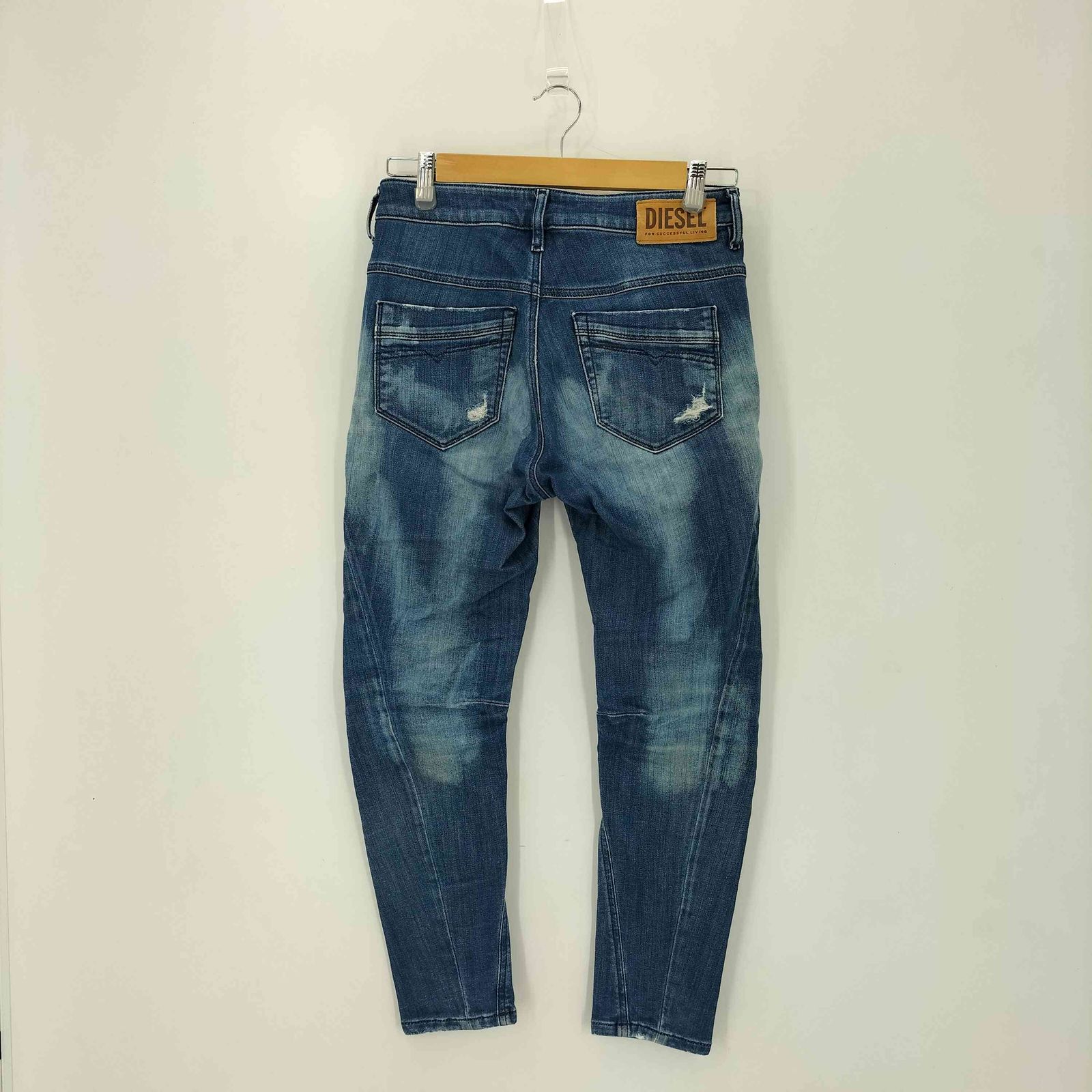 DIESEL FAYZA-T スキニーパンツ W23 ライトブルー Diesel Fayza Women's Relaxed Boyfriend Low Waist Blue Denim