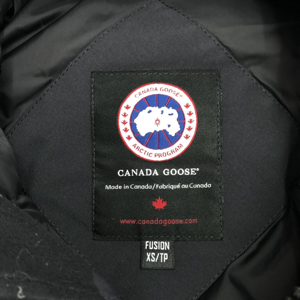 68F8490 ブラック