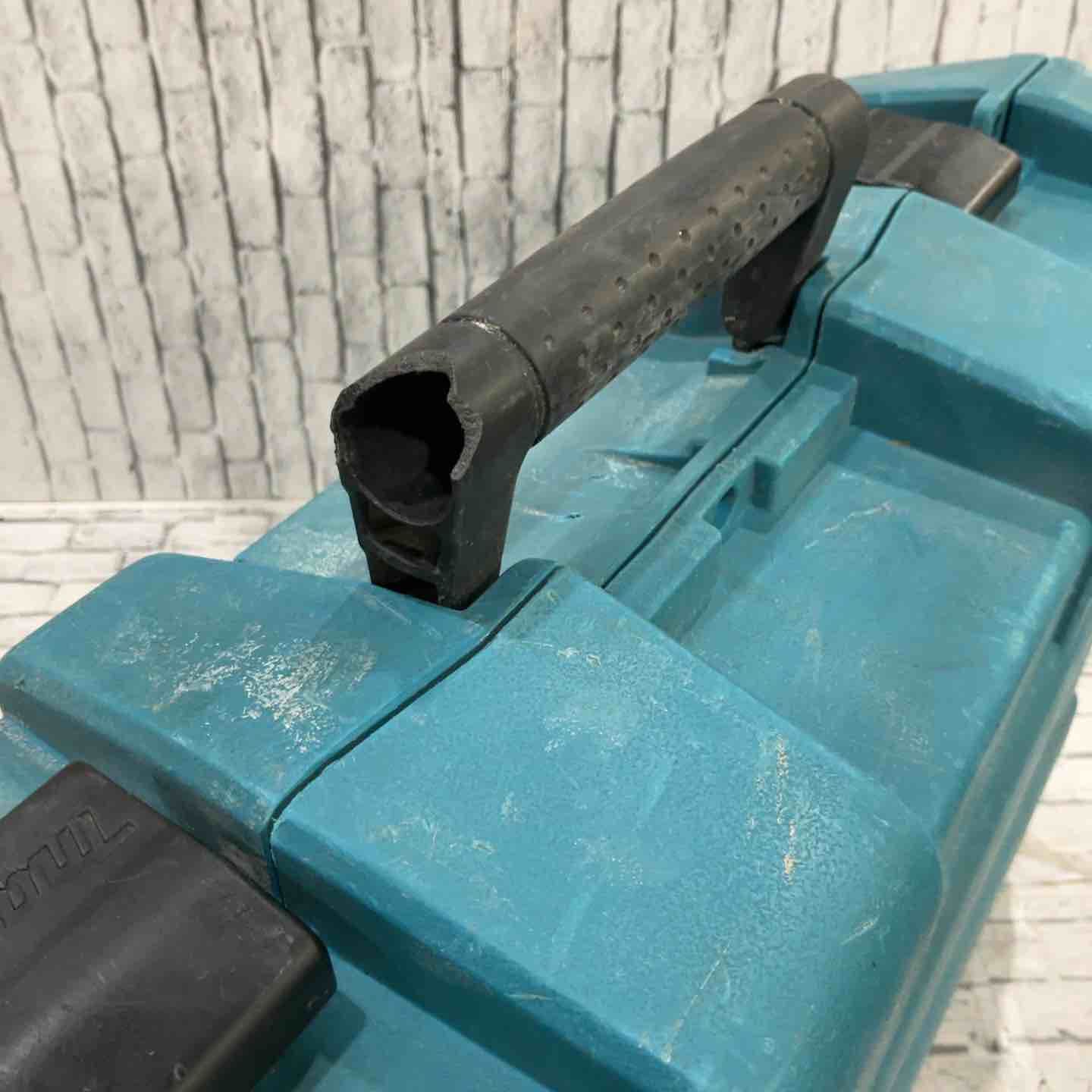 makita 100mmコードレスディスクグラインダ