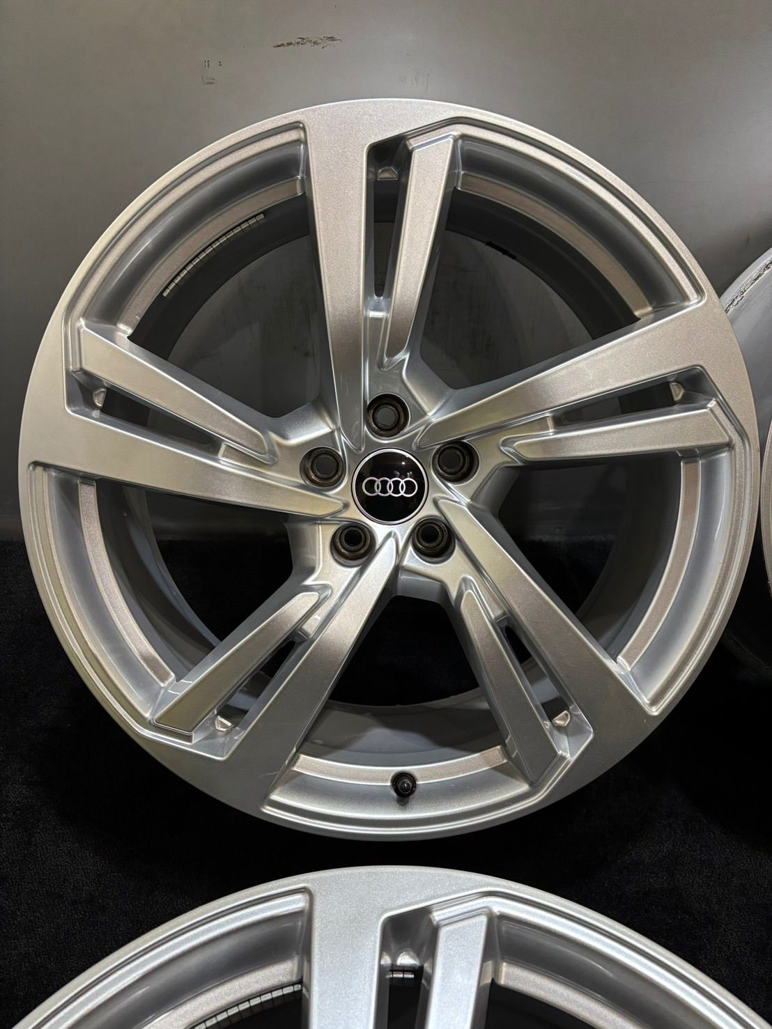 アウディ 4K A7 S-LINE 純正 20インチ 8.5J 30 112 5H アルミホイール 4本 A5 S5 S7 等 1-K402