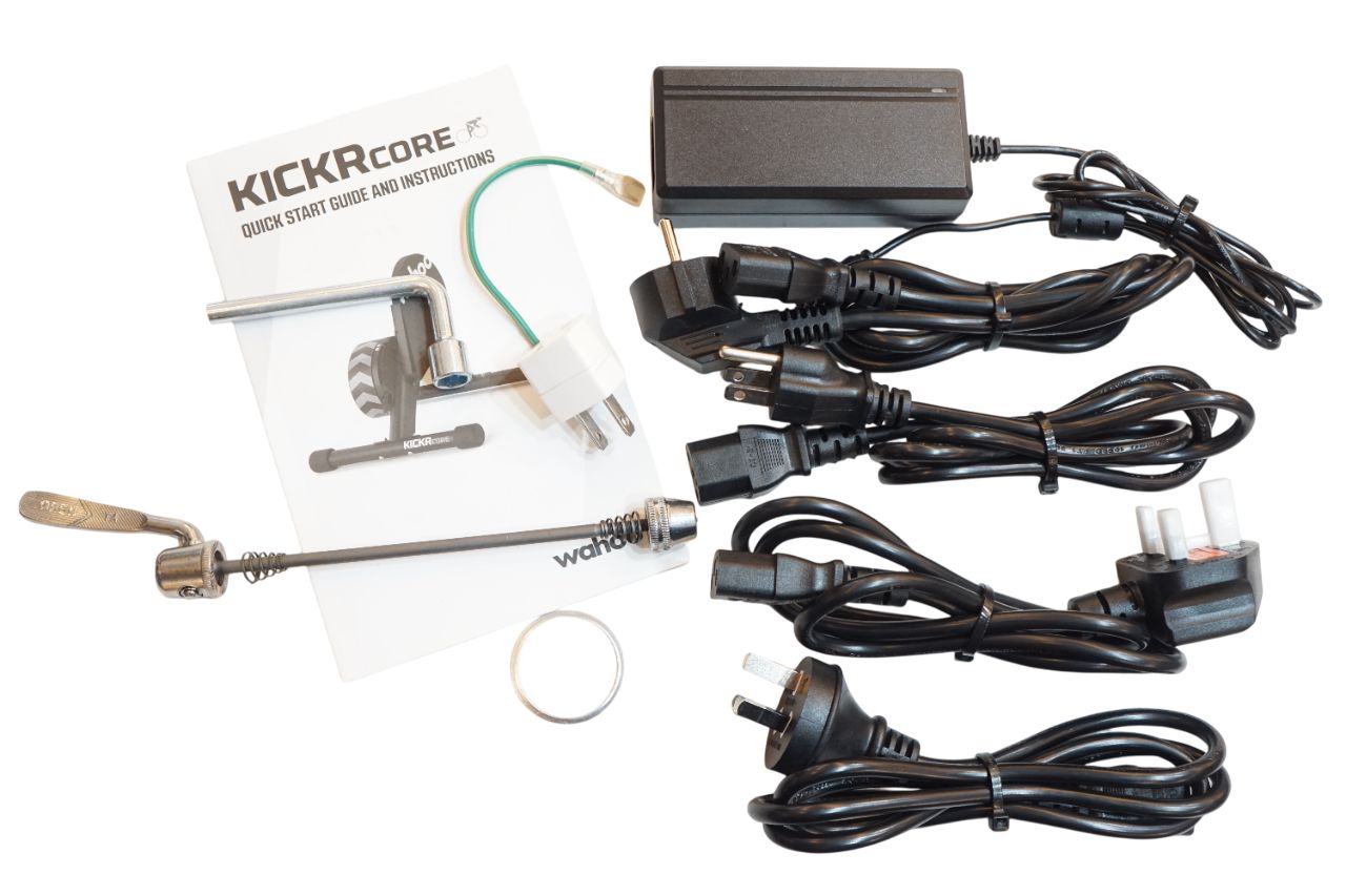 気に入る WAHOO ワフー KICKR CORE スマートトレーナー バイチャリ浦和ベース 2025年新色！