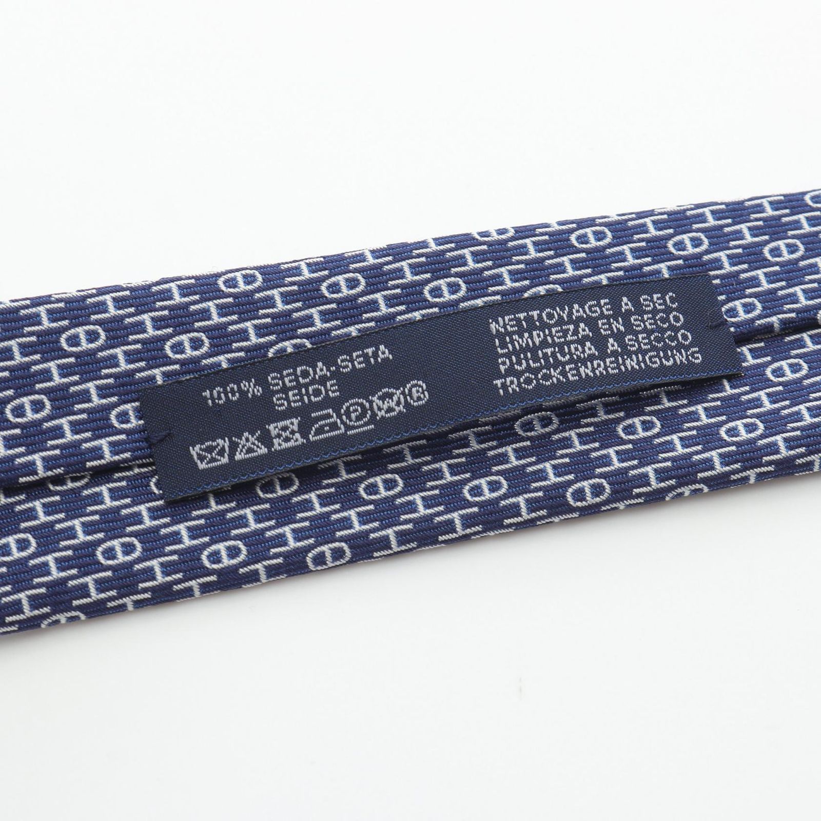エルメス HERMES ネクタイ H柄 シェーヌダンクル シルク エルメス HERMES ネクタイ H柄 シェーヌダンクル シルク