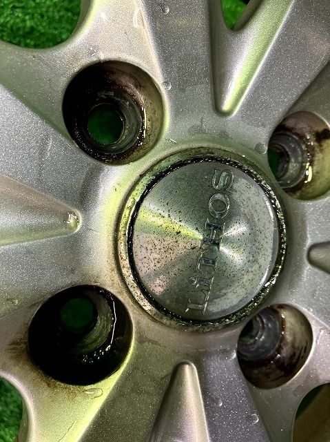 ハードな 社外 LITHOS 14ｲﾝﾁ 4.5J 4穴 4本 100 43 ボリューム感のある