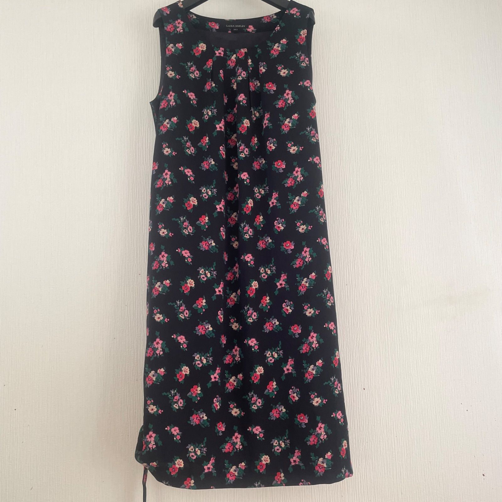 LAURA ASHLEY ローラアシュレイ 美品 ワンピース ノースリーブ