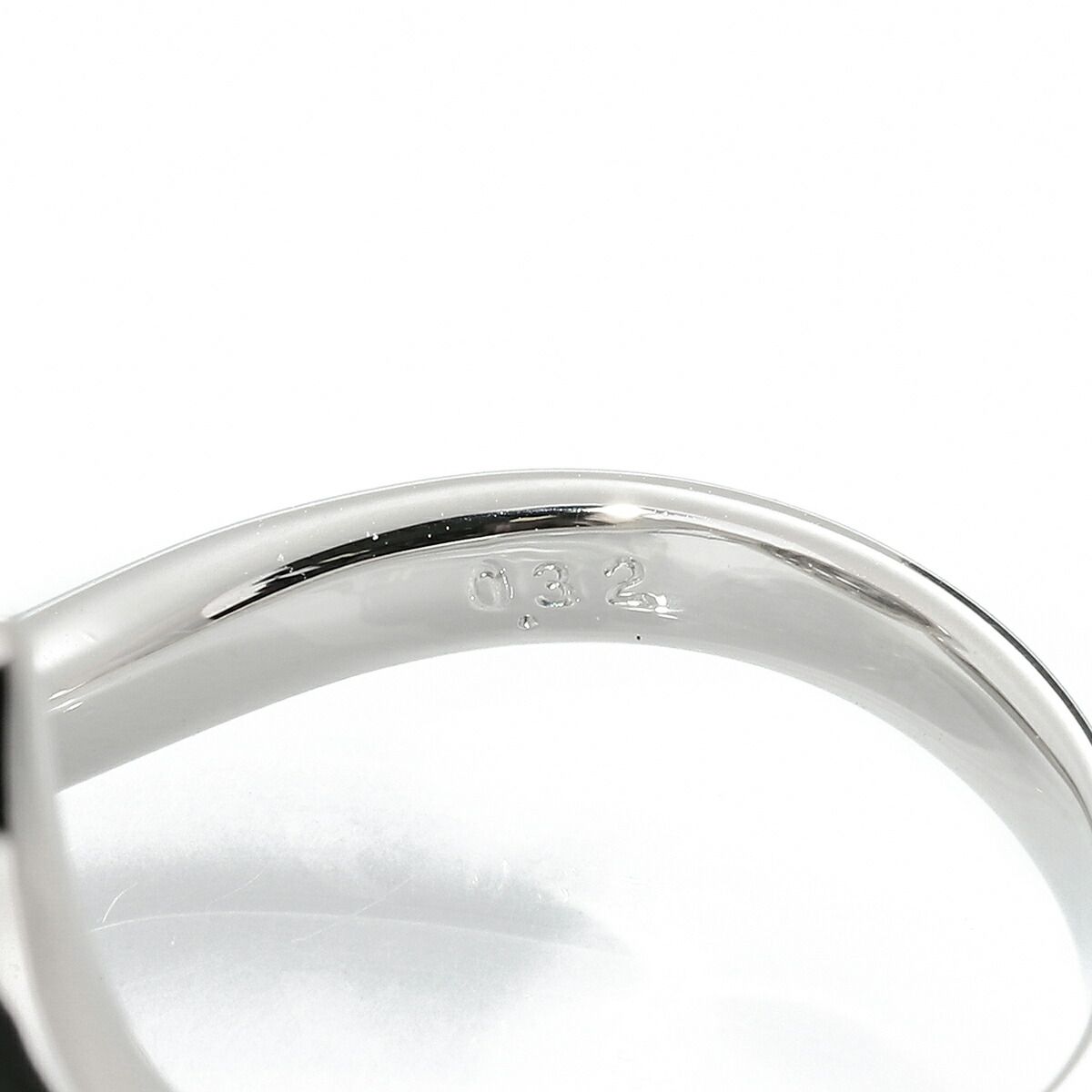 ハートモチーフブルーダイヤモンドリング 指輪 ダイヤモンド 0.32ct  