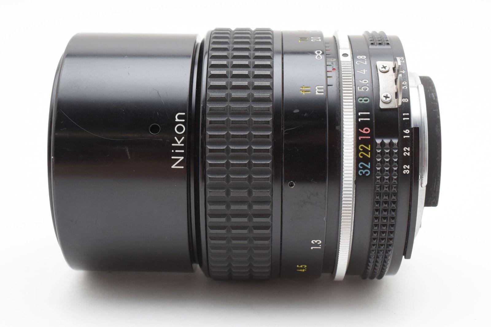 Nikon Ai NIKKOR 135mm F2.8 中望遠単焦点レンズ（Fマウント