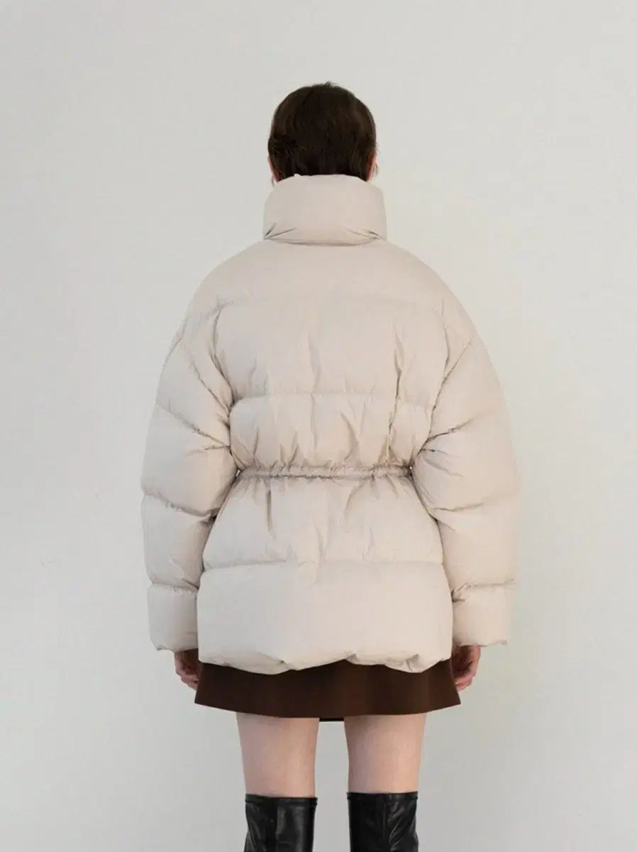 ル ハイネック ダックダウン ダウン クリーム