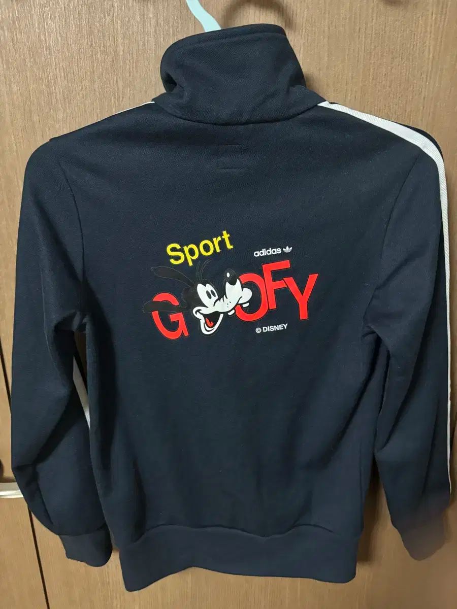 希少✨️ adidas Disneyコラボ ジャージセットアップ グーフィー adidas アディダス オリジナルス GOOFY SST SUITS ディズニー