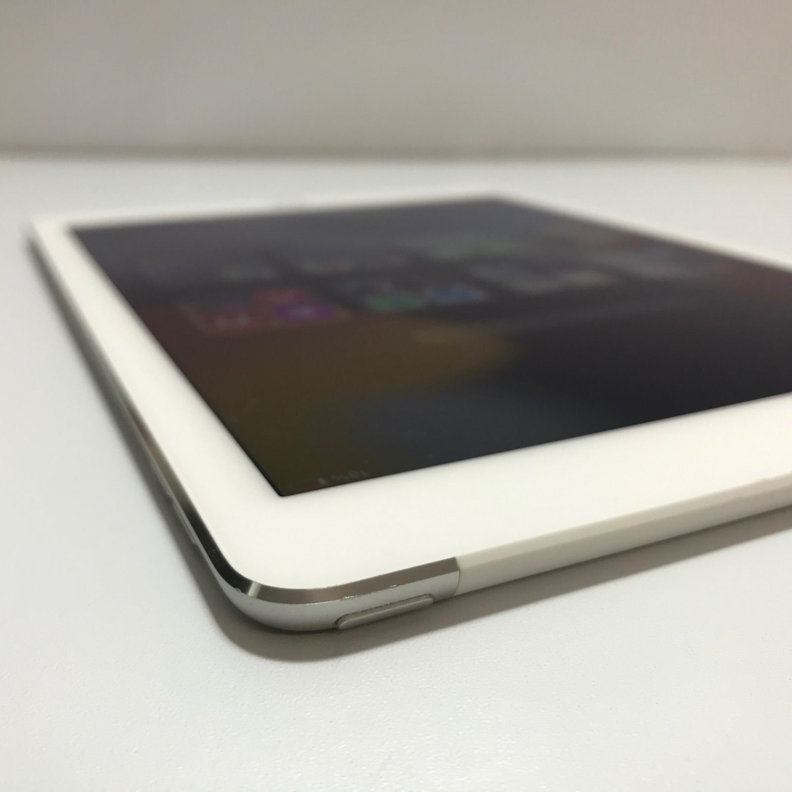 iPad Air 2 16GB Apple アップル A1567 タブレット - メルカリ