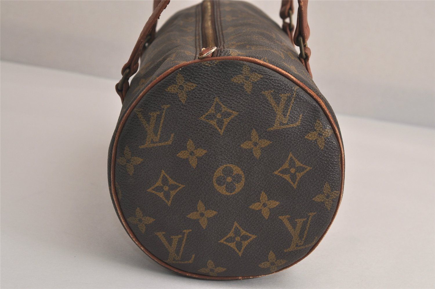 LOUIS VUITTON ルイヴィトン モノグラム パピヨン 30 ハンドバッグ LOUIS VUITTON ルイヴィトン モノグラム パピヨン 30 ハンドバッグ